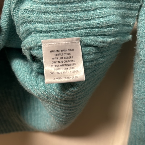 Turquoise Sweater - Picture 4 of 5